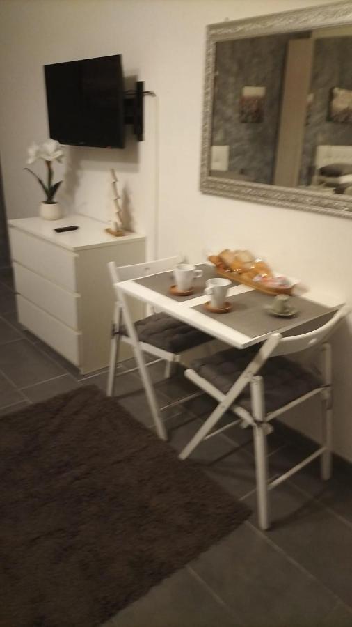 Il Casaletto Di Laura Bed & Breakfast Fiumicino Ngoại thất bức ảnh